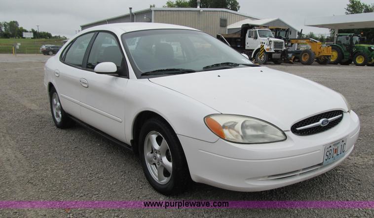 image for item F8808 2001 Ford Taurus SES