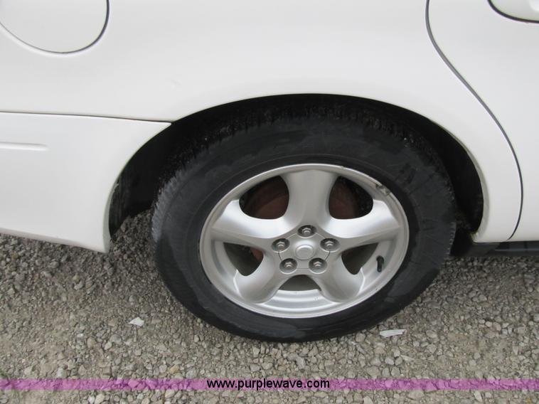 image for item F8808 2001 Ford Taurus SES