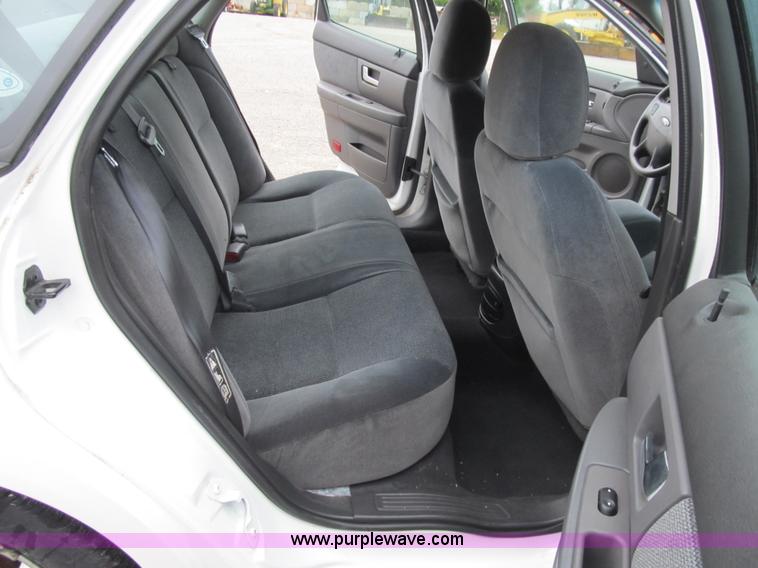image for item F8808 2001 Ford Taurus SES