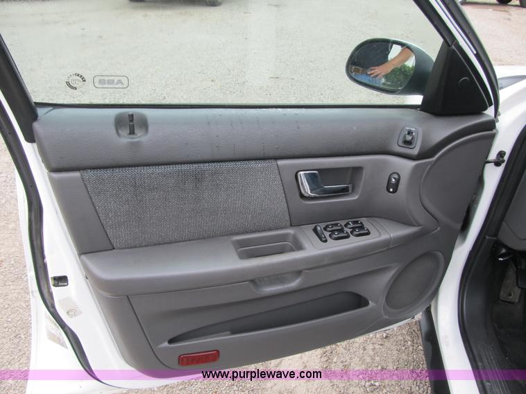 image for item F8808 2001 Ford Taurus SES