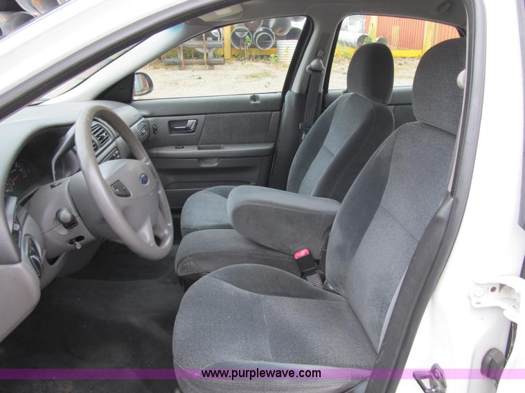 image for item F8808 2001 Ford Taurus SES