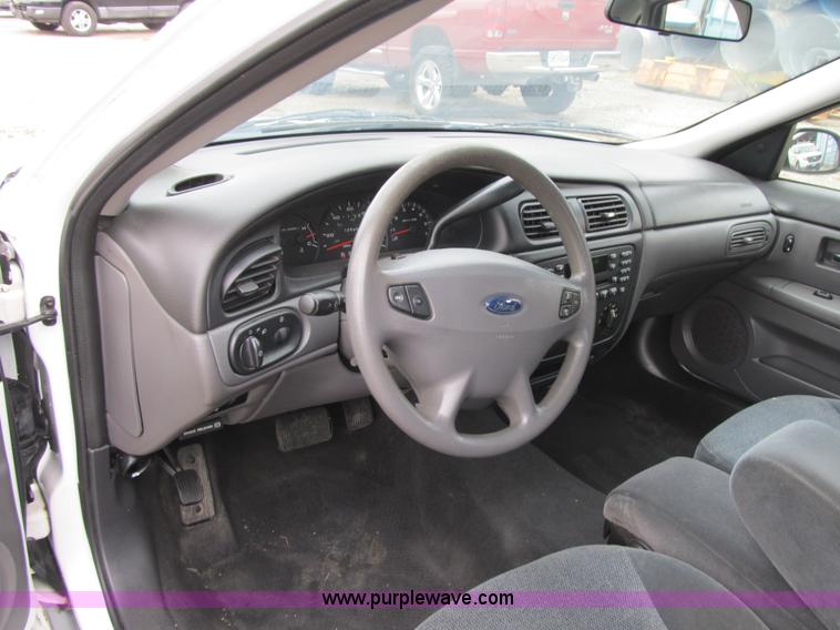 image for item F8808 2001 Ford Taurus SES