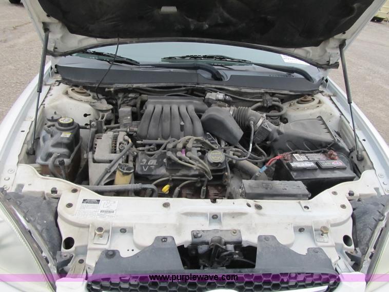 image for item F8808 2001 Ford Taurus SES