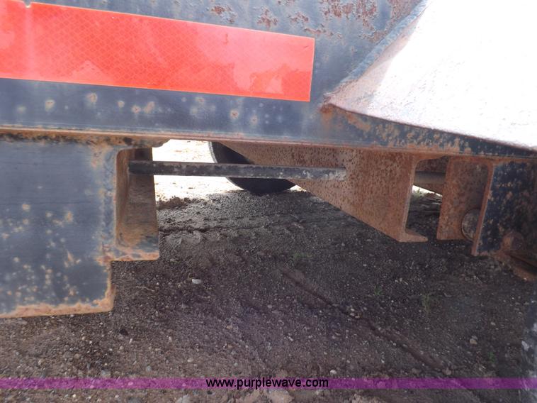 image for item H1788 2000 Fannin Fabrication Road Hog equipment trailer