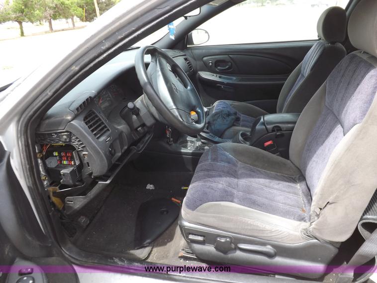 image for item H1904 2002 Chevrolet Monte Carlo LS