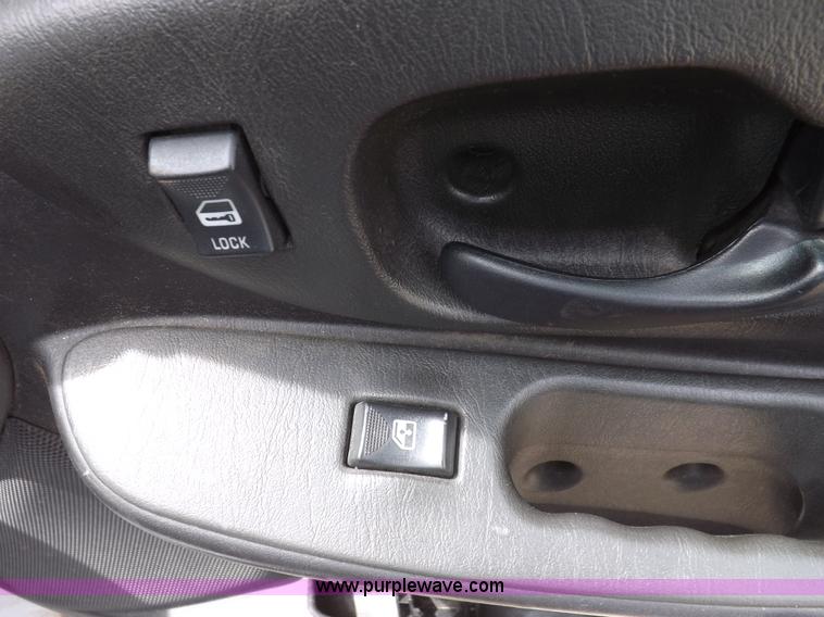 image for item H1904 2002 Chevrolet Monte Carlo LS