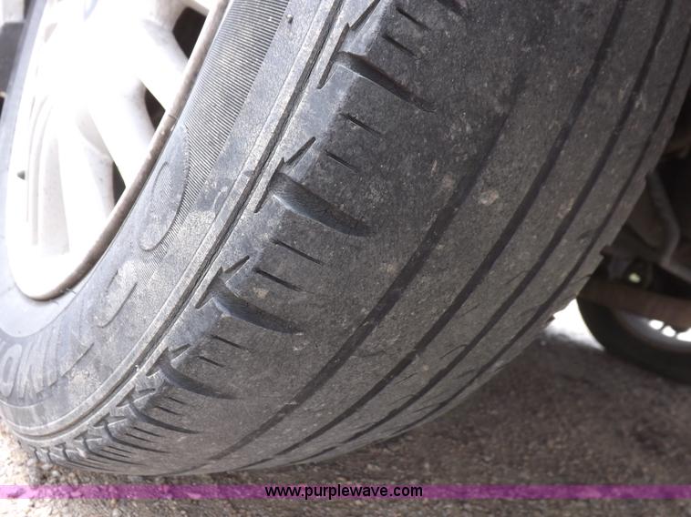 image for item H1904 2002 Chevrolet Monte Carlo LS