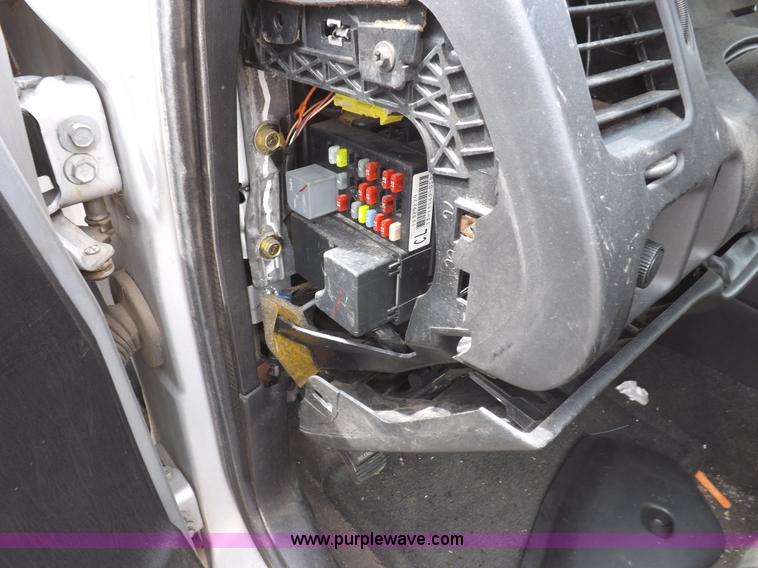 image for item H1904 2002 Chevrolet Monte Carlo LS