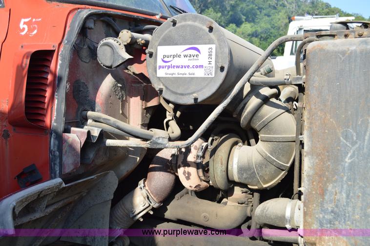 image for item H2853 Detroit Diesel 671 diesel engine