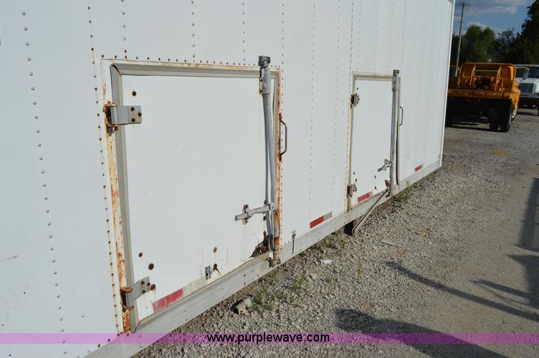 image for item H2854 Brown 22.5' cargo van box