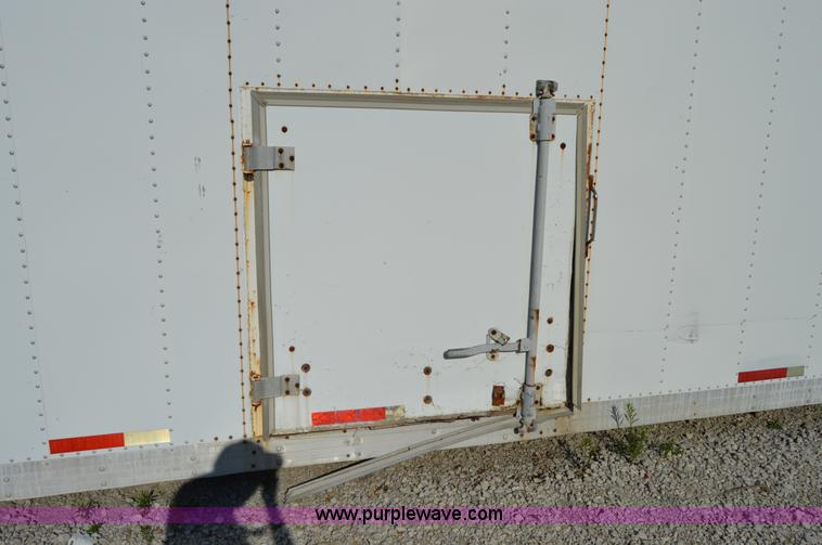 image for item H2854 Brown 22.5' cargo van box