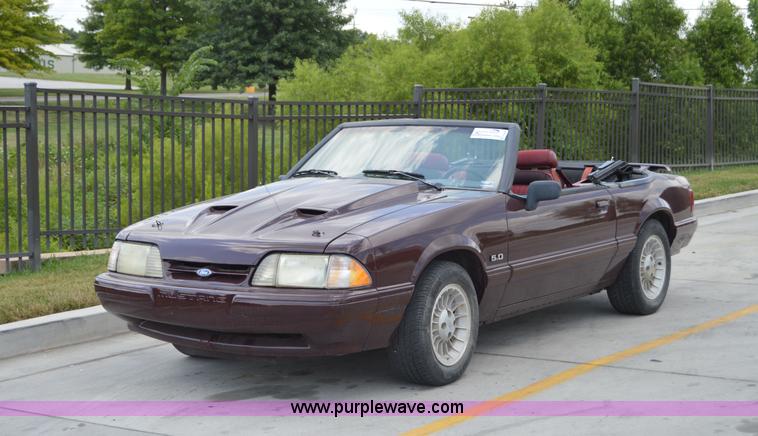 image for item H2858 1991 Ford Mustang LX convertible