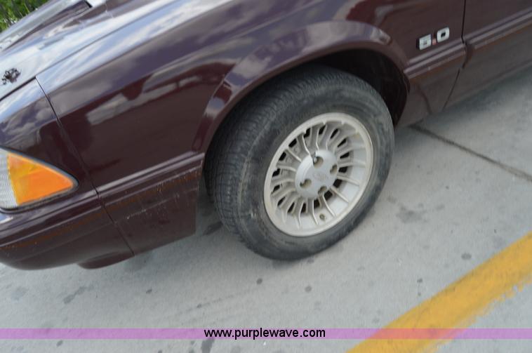 image for item H2858 1991 Ford Mustang LX convertible
