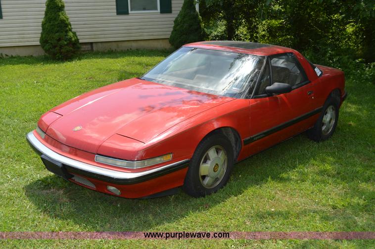 image for item H2861 1989 Buick Reatta