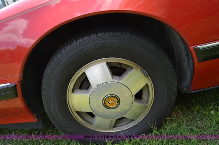 image for item H2861 1989 Buick Reatta