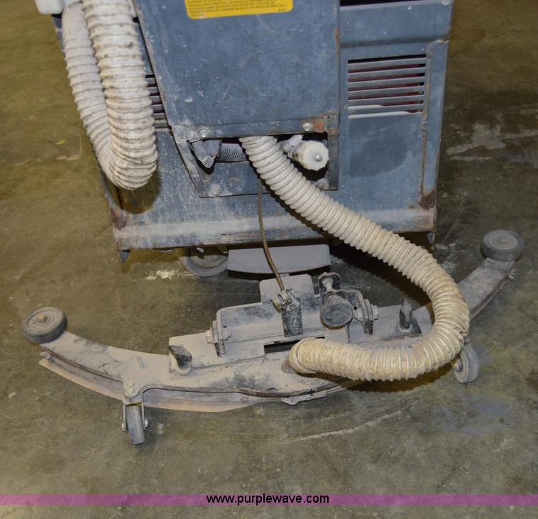 image for item H2875 Advance 265LX floor scrubber