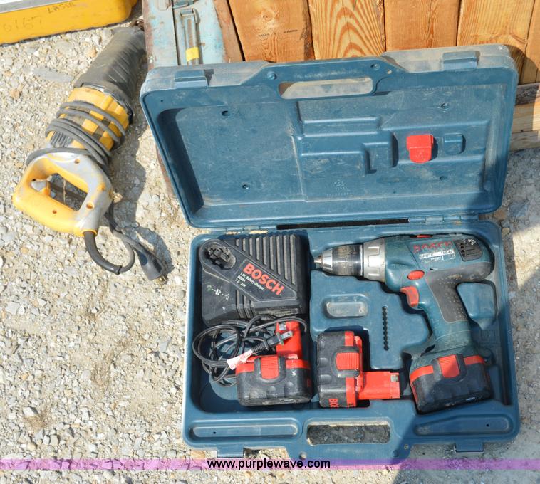 image for item H2877 Assorted power tools