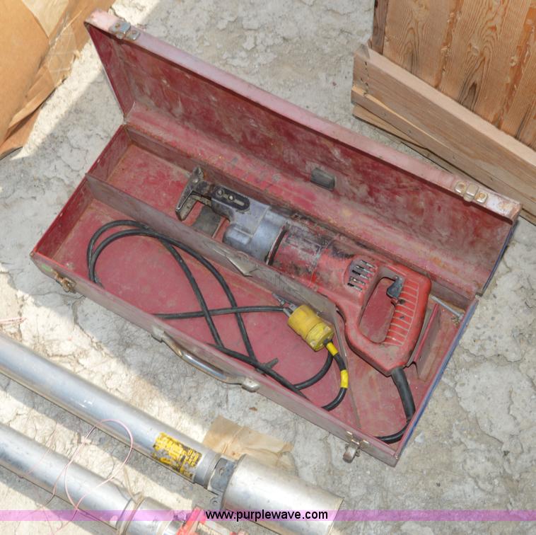 image for item H2877 Assorted power tools