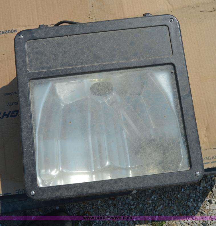 image for item H2879 (11) exterior pole lights