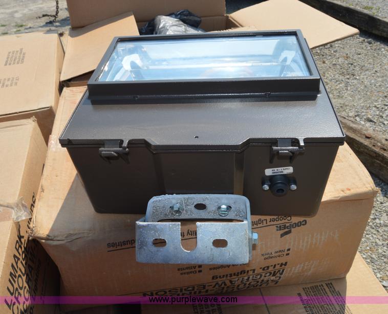 image for item H2880 (16) Lamark exterior pole lights