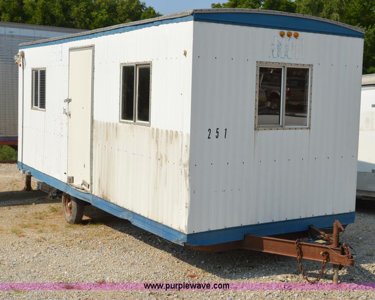 image for item H2882 1989 Technition office trailer