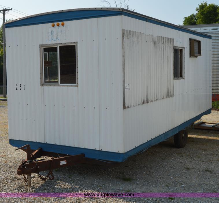 image for item H2882 1989 Technition office trailer