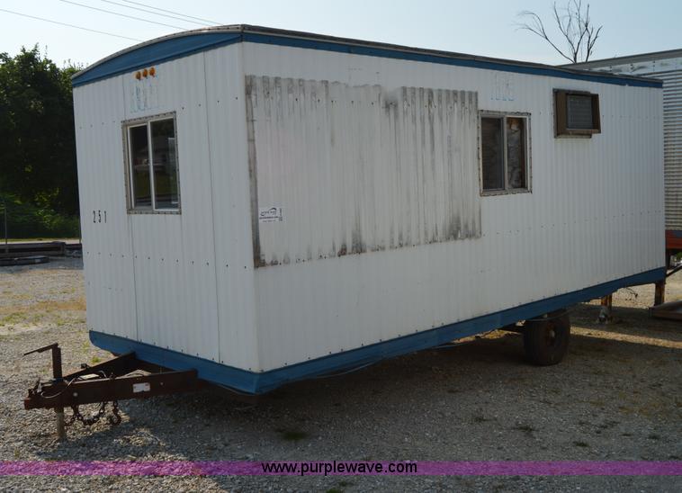 image for item H2882 1989 Technition office trailer