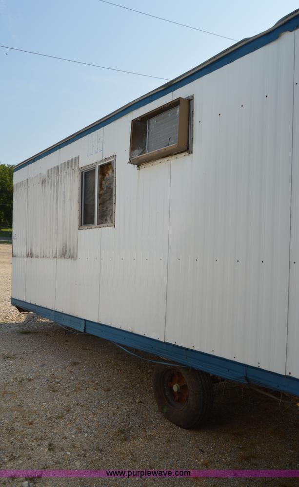 image for item H2882 1989 Technition office trailer