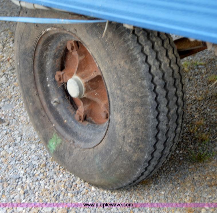 image for item H2882 1989 Technition office trailer