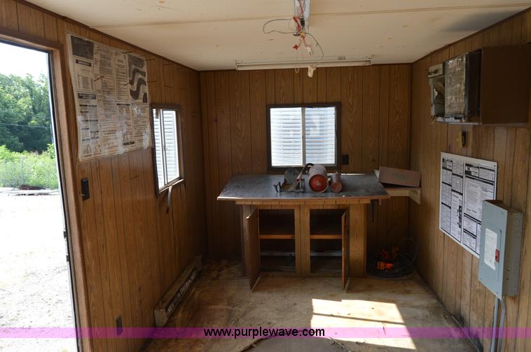 image for item H2882 1989 Technition office trailer