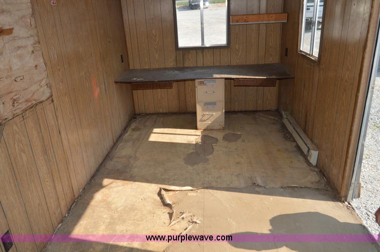 image for item H2882 1989 Technition office trailer