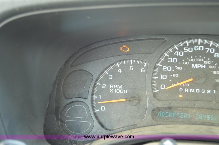 image for item H2886 2007 Chevrolet Silverado 1500 pickup truck