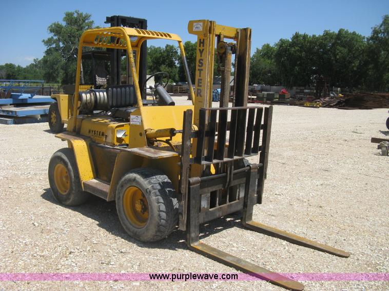 image for item H5292 Hyster rough terrain forklift