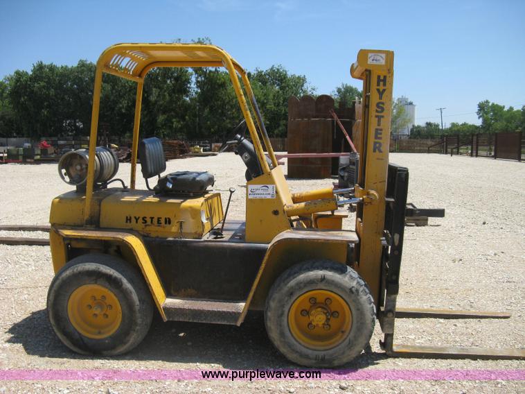 image for item H5292 Hyster rough terrain forklift