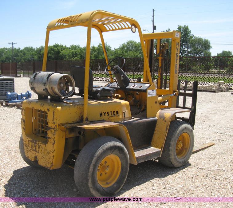 image for item H5292 Hyster rough terrain forklift