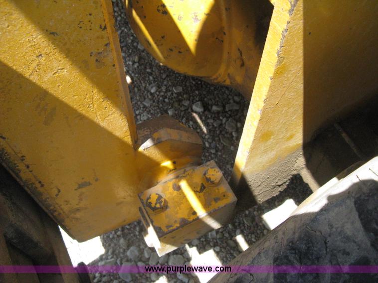 image for item H5292 Hyster rough terrain forklift