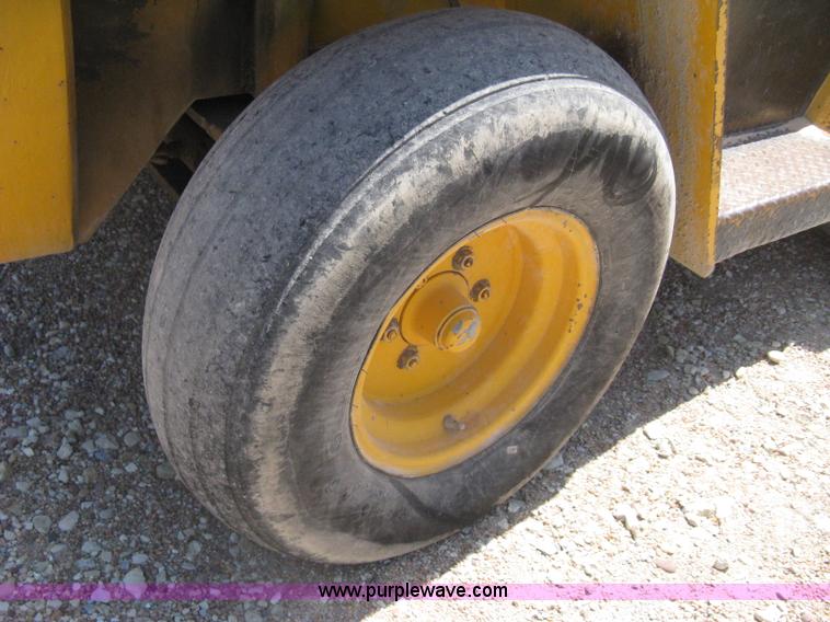 image for item H5292 Hyster rough terrain forklift