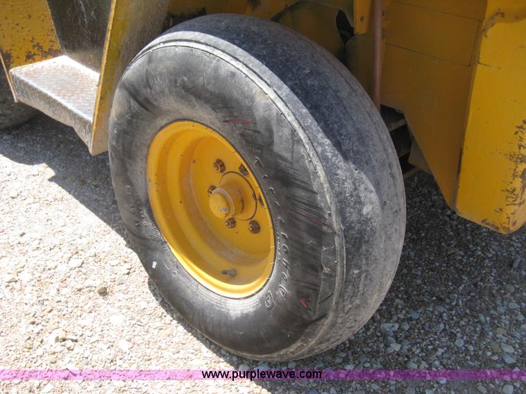 image for item H5292 Hyster rough terrain forklift