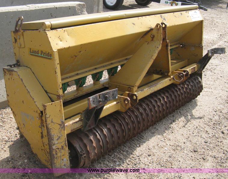 image for item H5315 Land Pride PS1572 grass drill