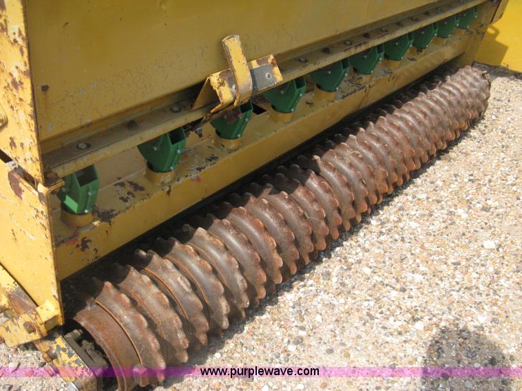 image for item H5315 Land Pride PS1572 grass drill