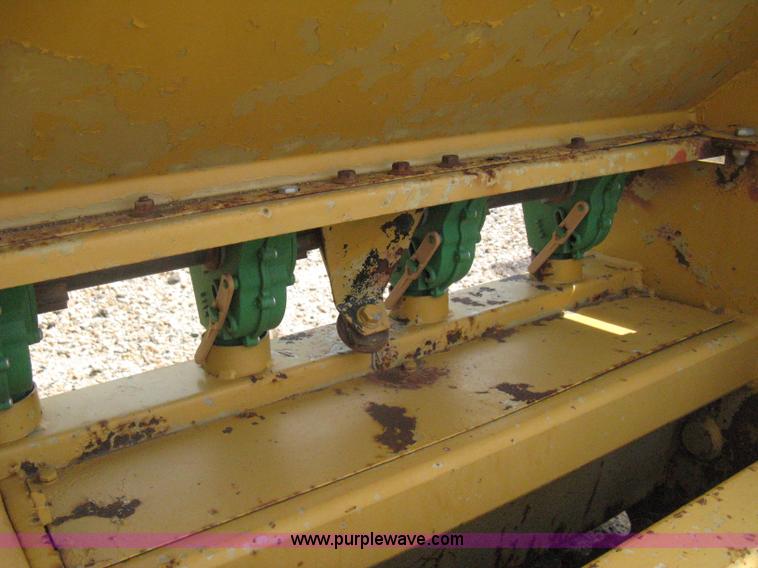 image for item H5315 Land Pride PS1572 grass drill