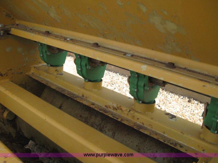 image for item H5315 Land Pride PS1572 grass drill