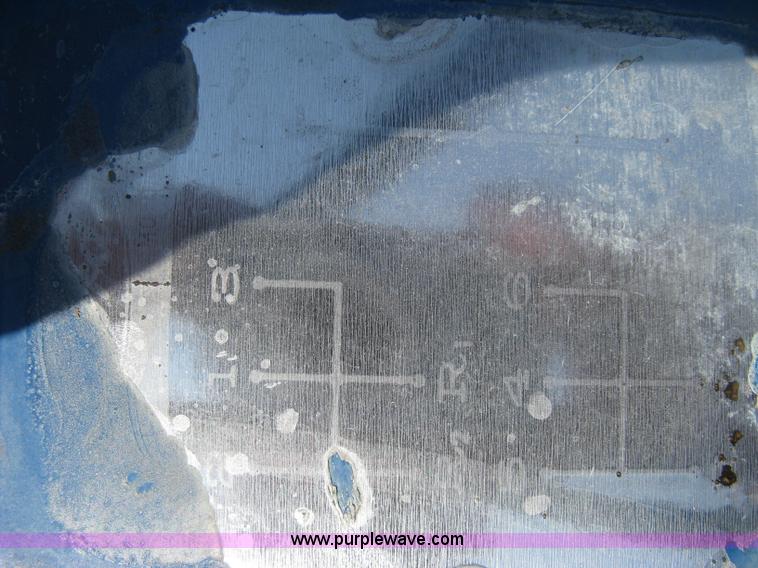 image for item H5320 1973 Ford 3000 tractor