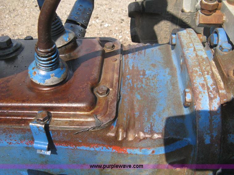 image for item H5320 1973 Ford 3000 tractor