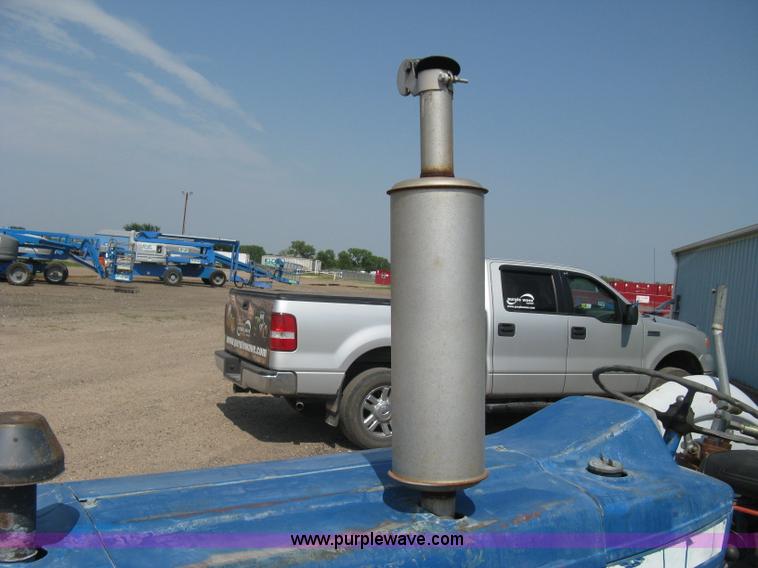 image for item H5320 1973 Ford 3000 tractor