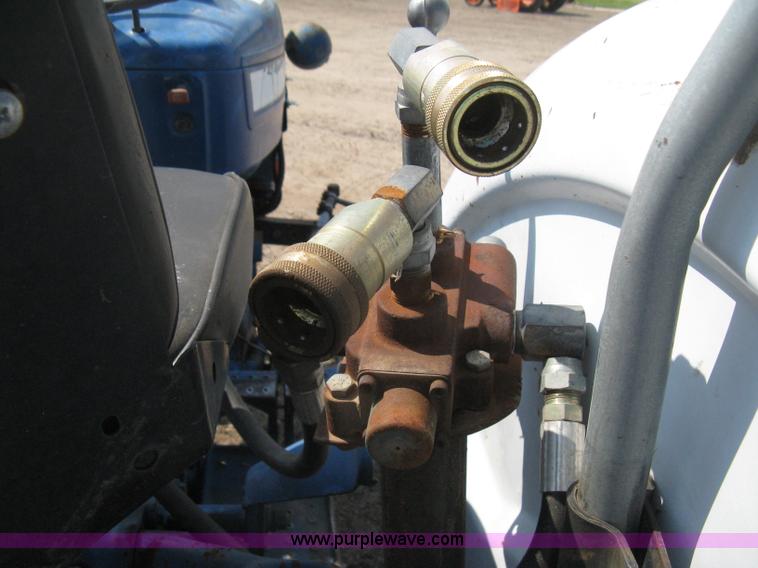 image for item H5320 1973 Ford 3000 tractor