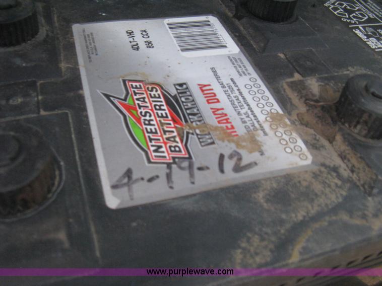 image for item H5320 1973 Ford 3000 tractor