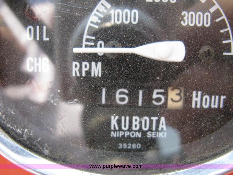 image for item H5321 1989 Kubota 2050 tractor