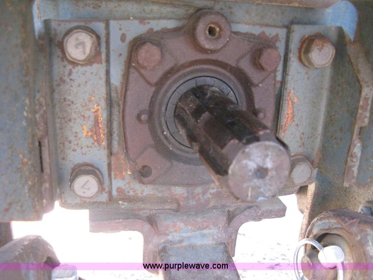 image for item H5321 1989 Kubota 2050 tractor