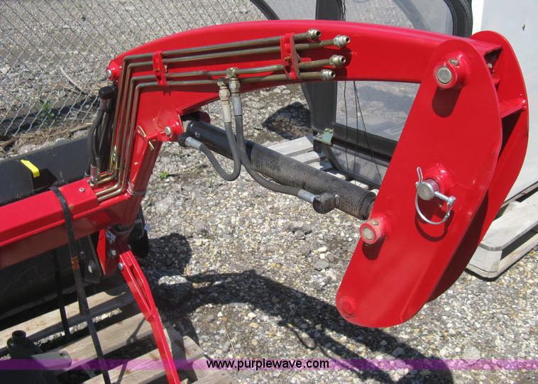 image for item H5421 Compact tractor front end loader